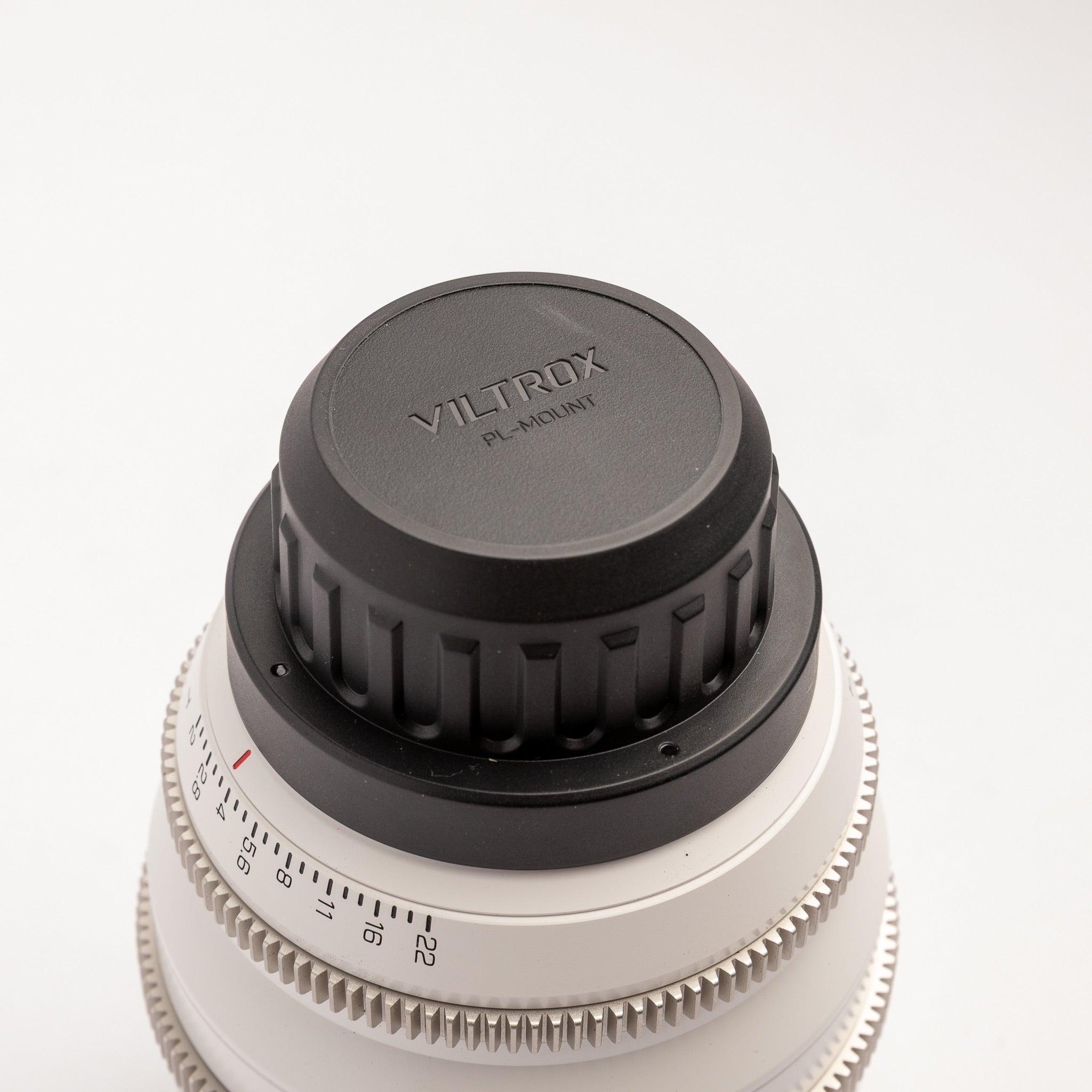 Viltrox EPIC Memento 35mm T2 1.33x Full-Frame Anamorphic Lens (ARRI PL)